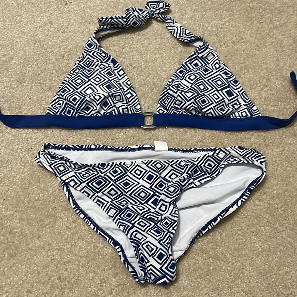 Xhilaration Women’s Bikini, Size Small, Some Staining (See Pics)